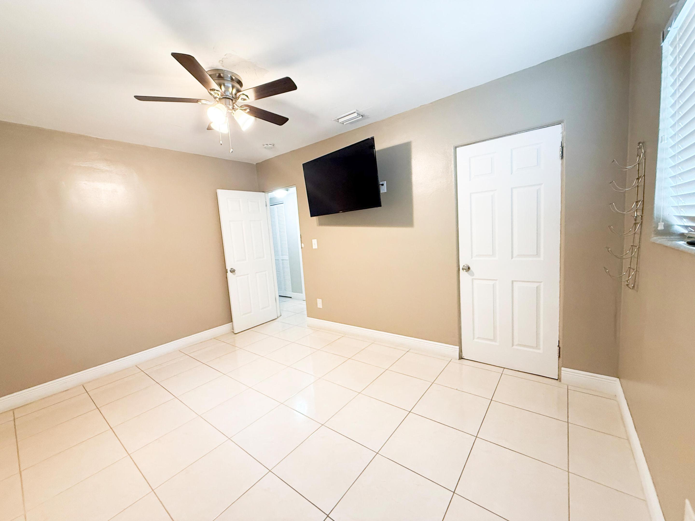 19731 NW 4TH, Miami Gardens FL 33169
