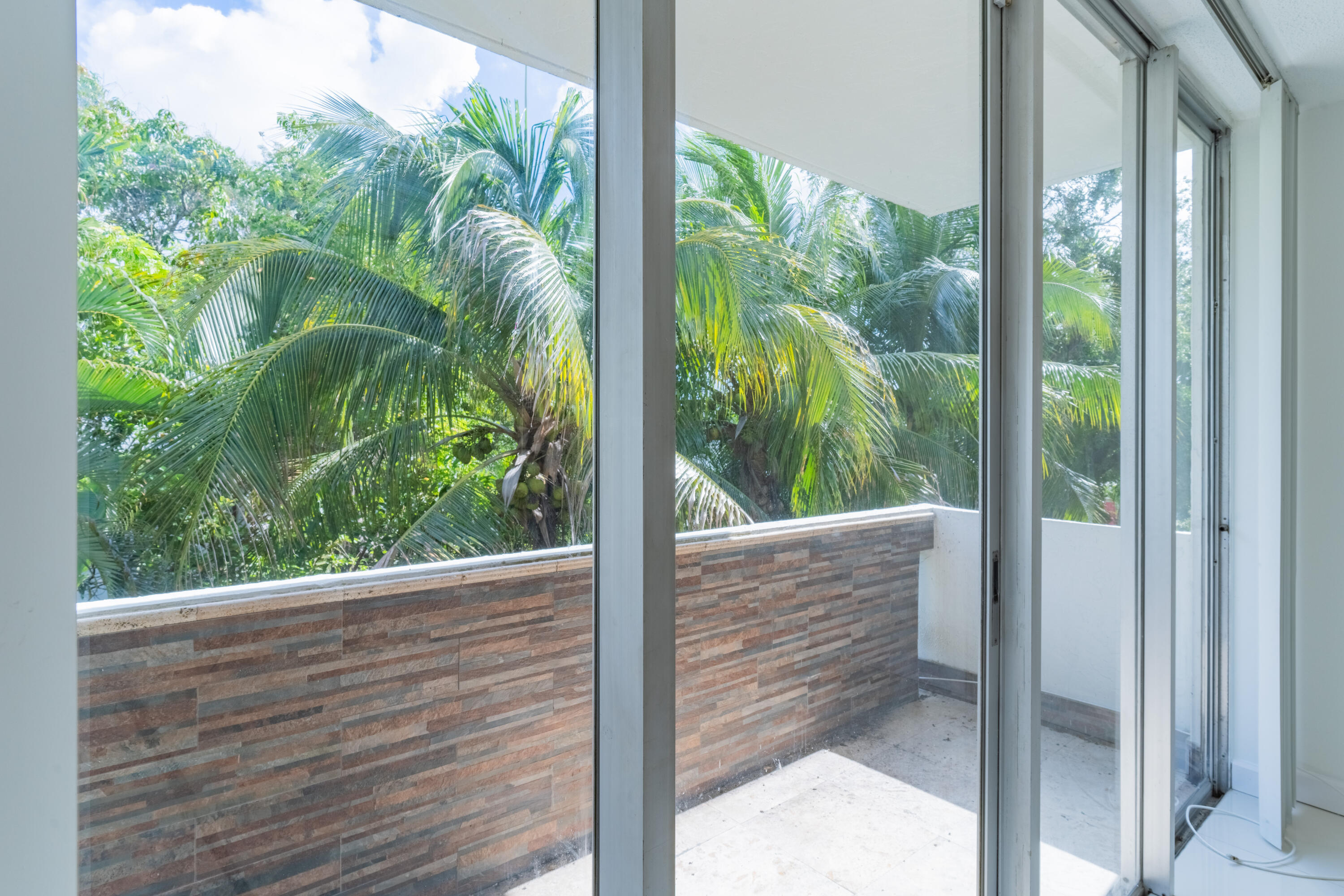 2160 SW 16TH #317, Miami FL 33145