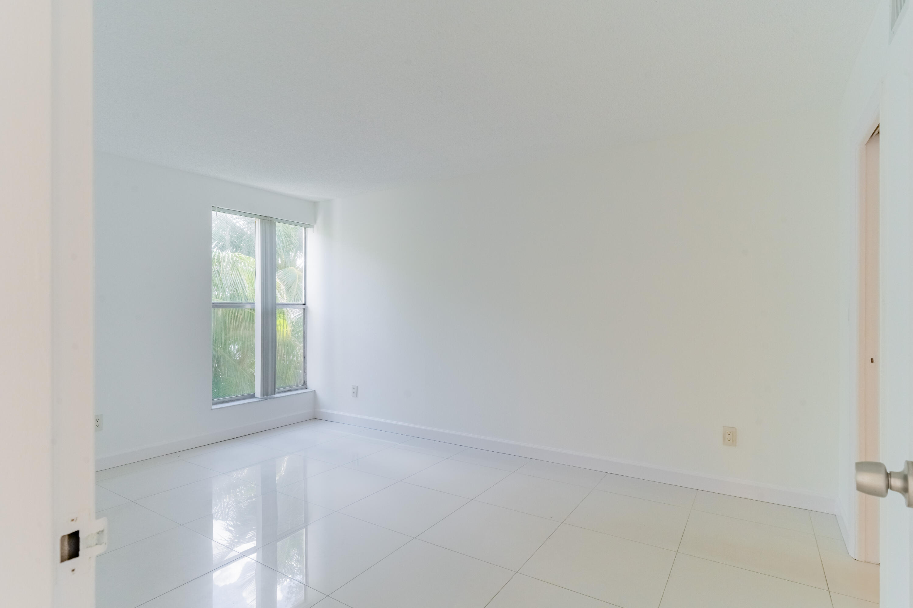2160 SW 16TH #317, Miami FL 33145