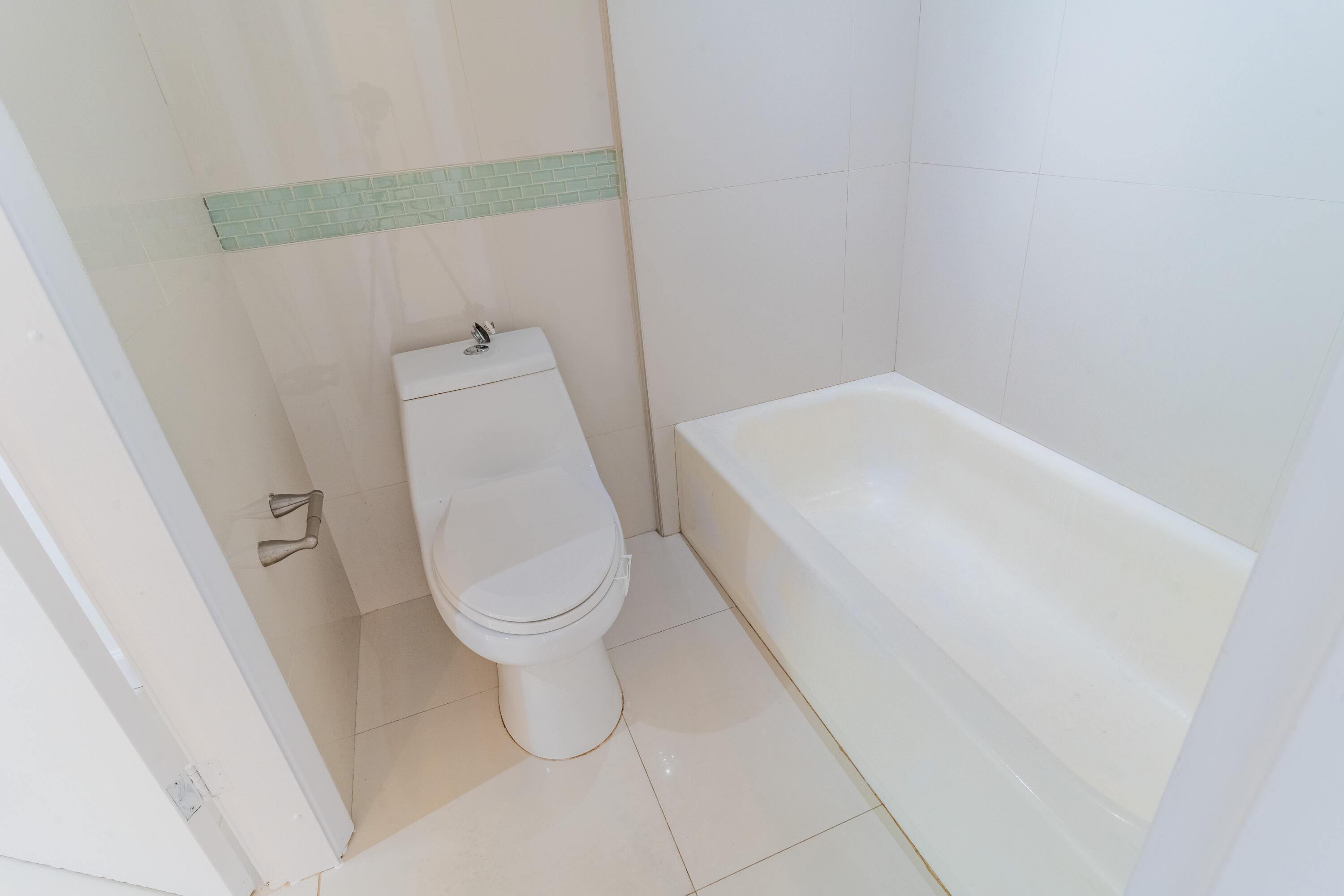 2160 SW 16TH #317, Miami FL 33145