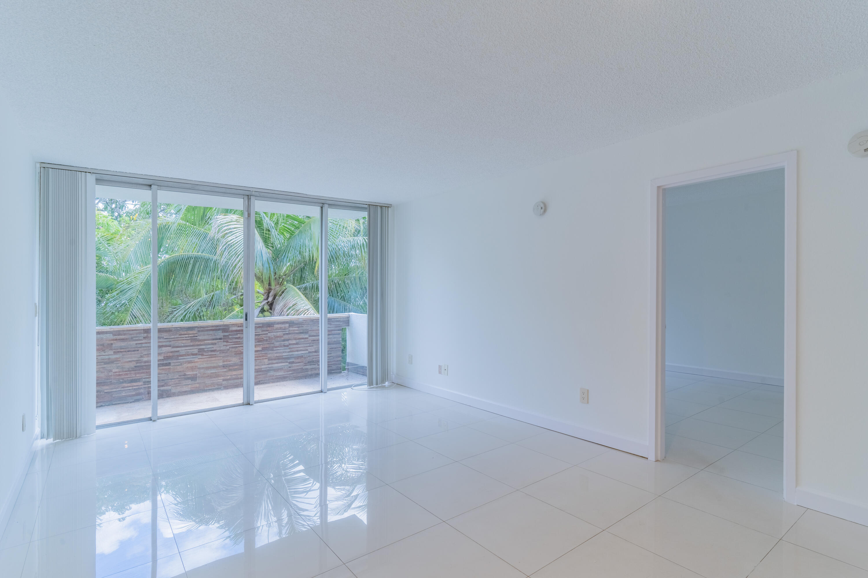 2160 SW 16TH #317, Miami FL 33145