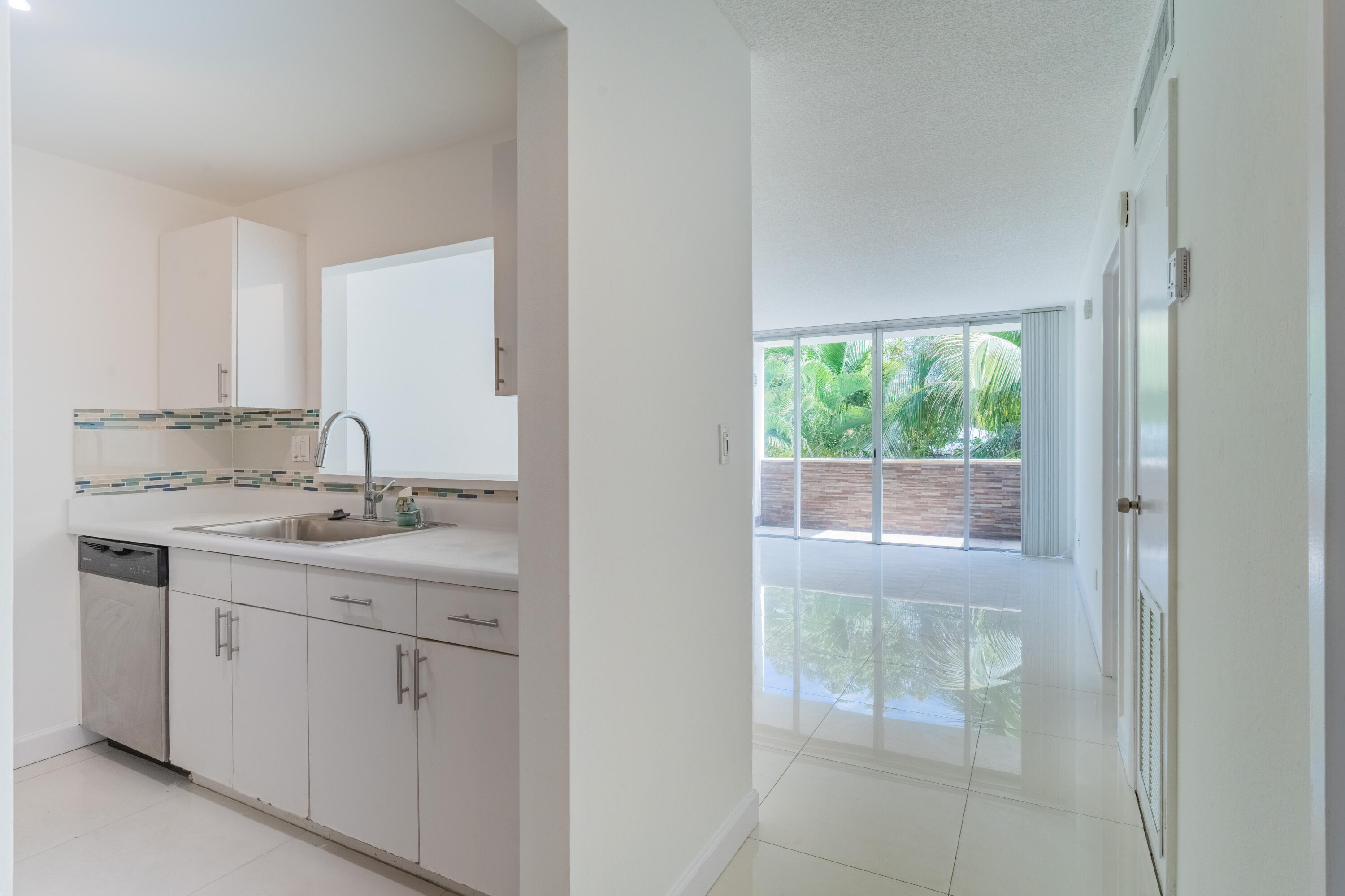 2160 SW 16TH #317, Miami FL 33145