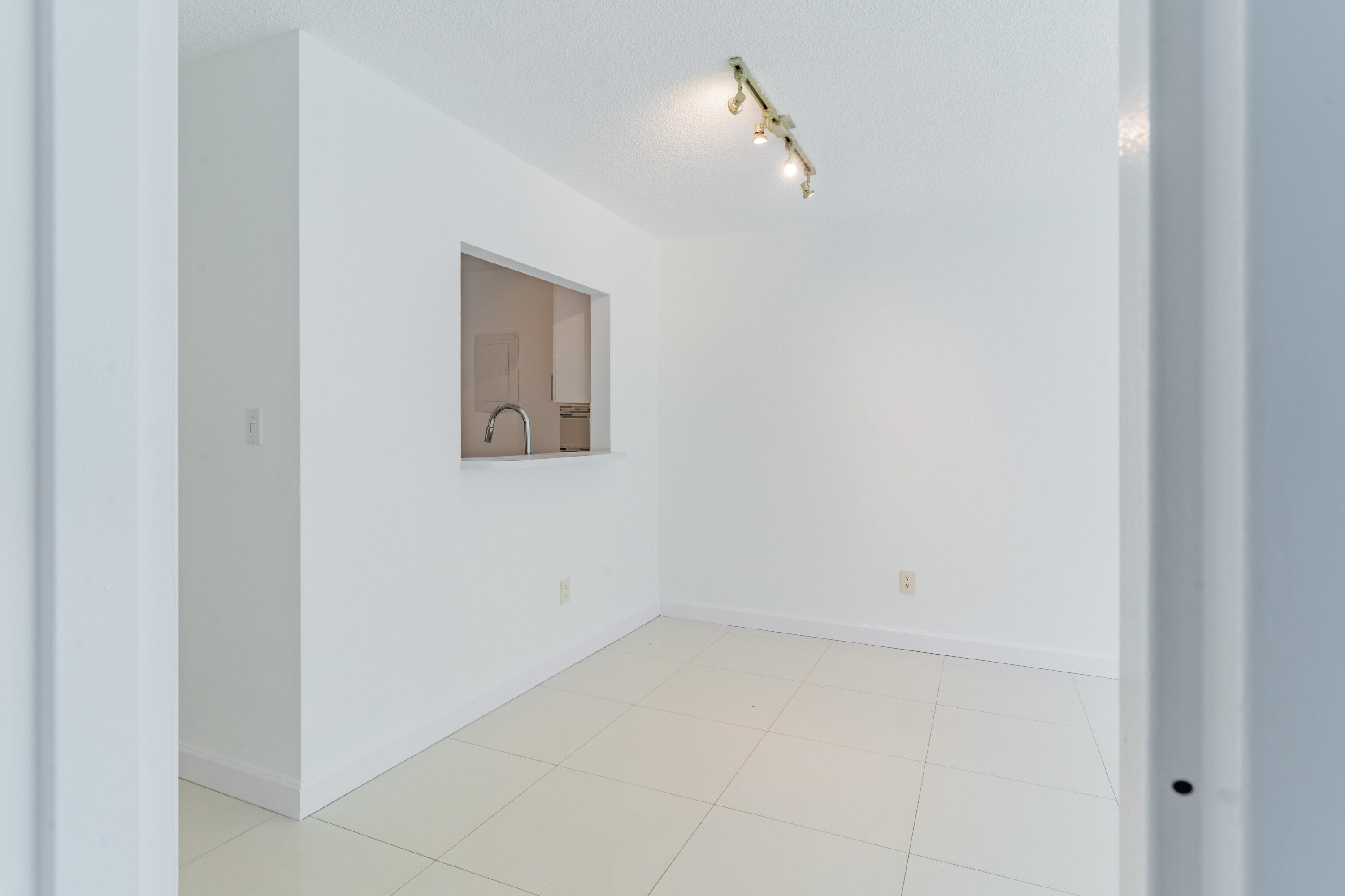 2160 SW 16TH #317, Miami FL 33145