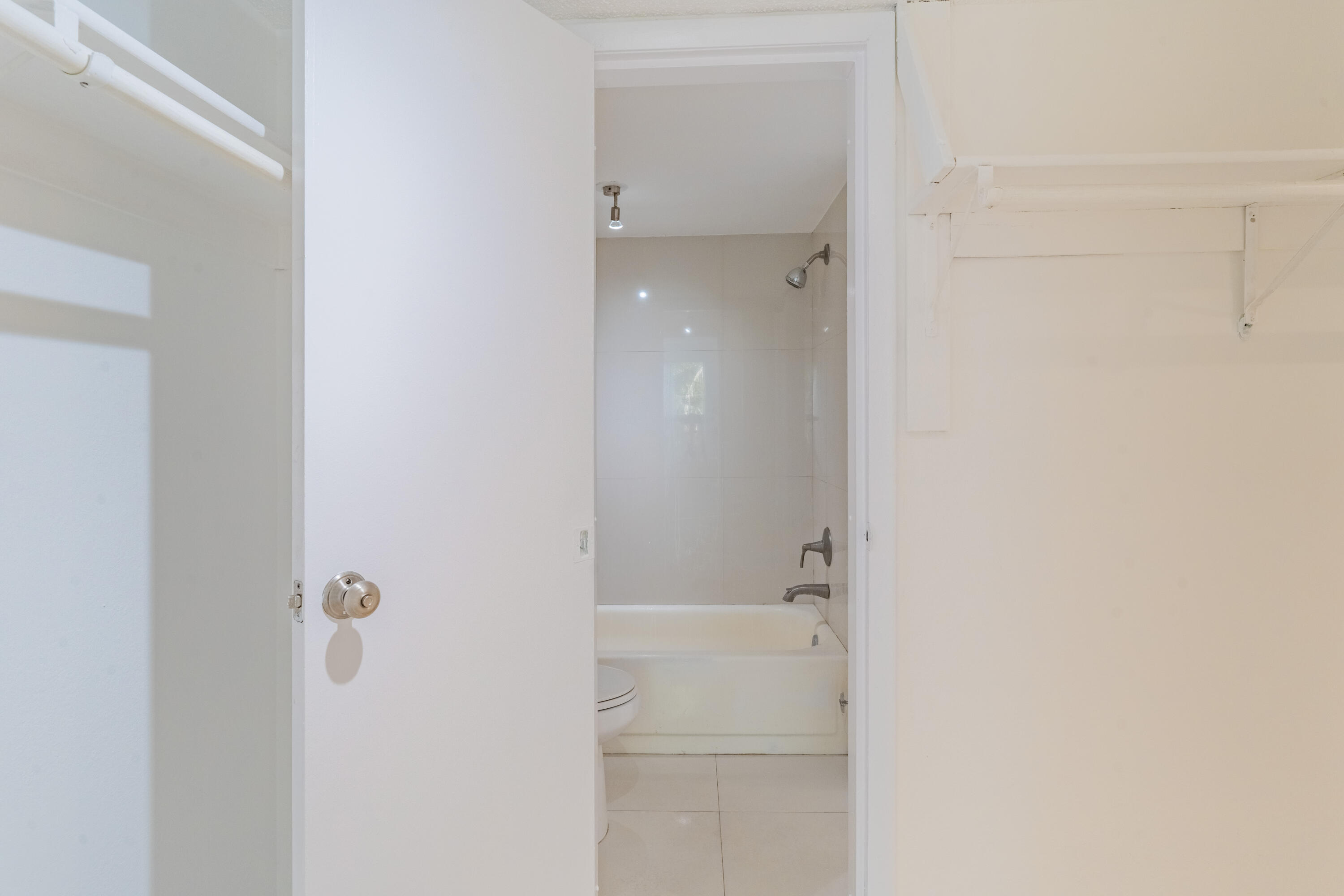 2160 SW 16TH #317, Miami FL 33145