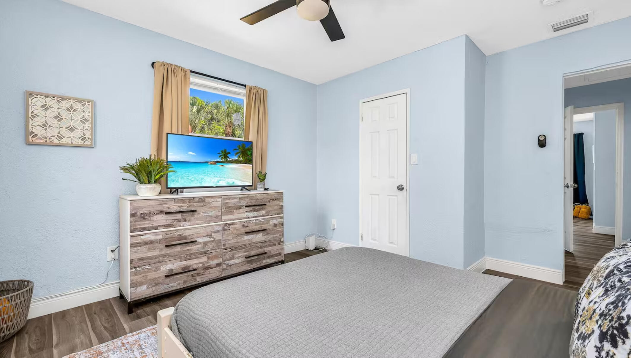 138 E 22ND, Riviera Beach FL 33404
