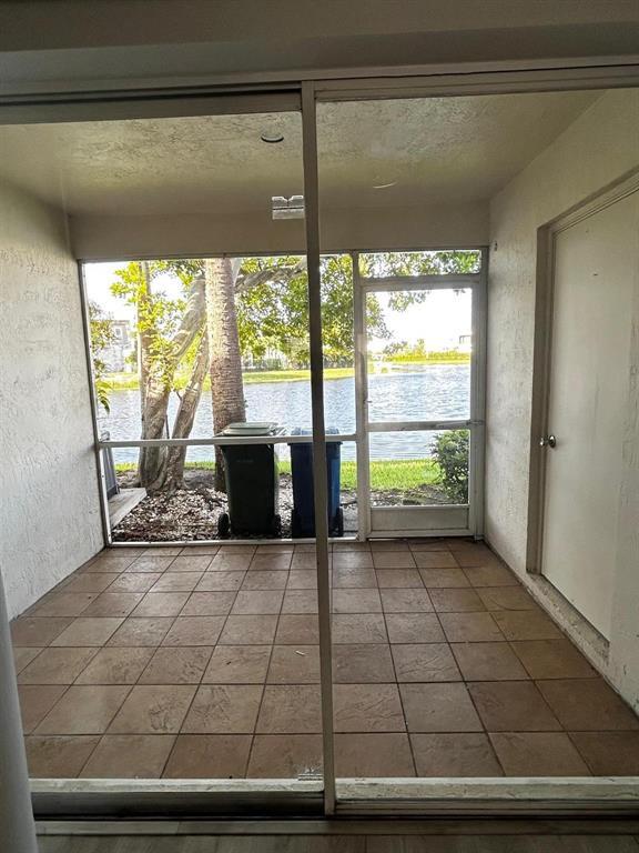 16637 HEMINGWAY #16637, Weston FL 33326