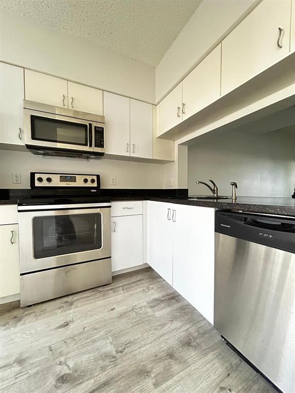 16637 HEMINGWAY #16637, Weston FL 33326