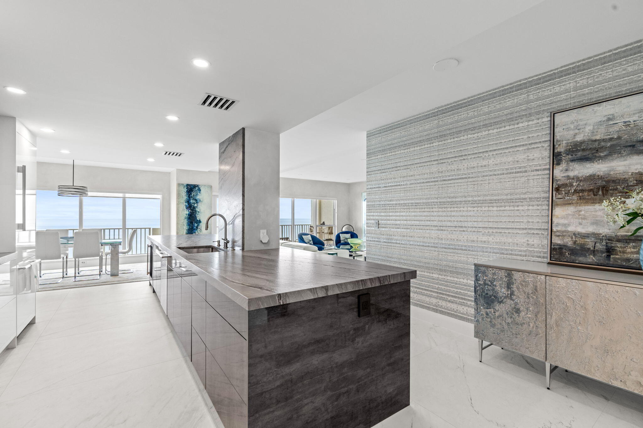 4301 N OCEAN #1706, Boca Raton FL 33431