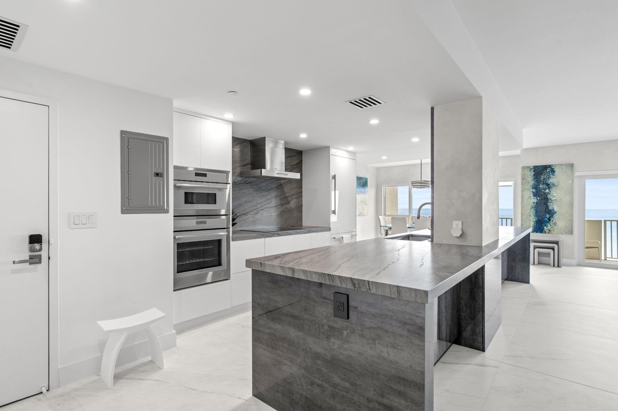 4301 N OCEAN #1706, Boca Raton FL 33431