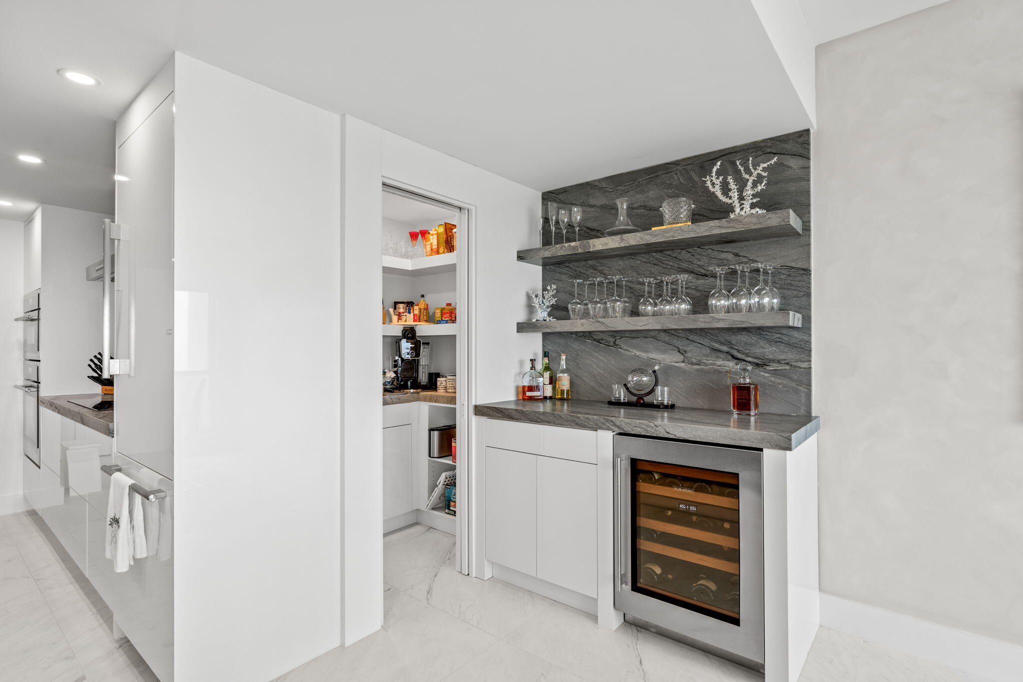 4301 N OCEAN #1706, Boca Raton FL 33431