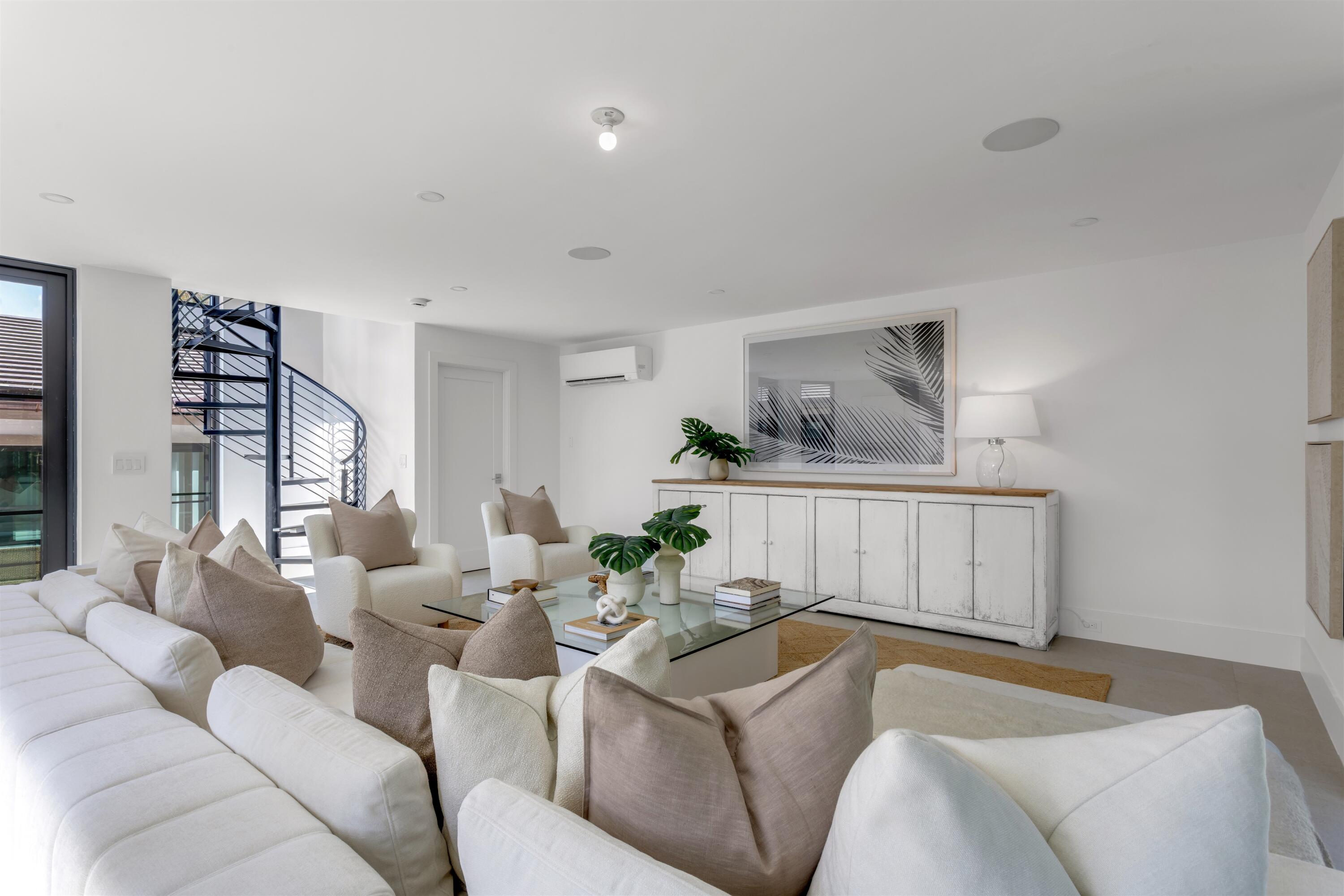1125 Harbor, Delray Beach FL 33483