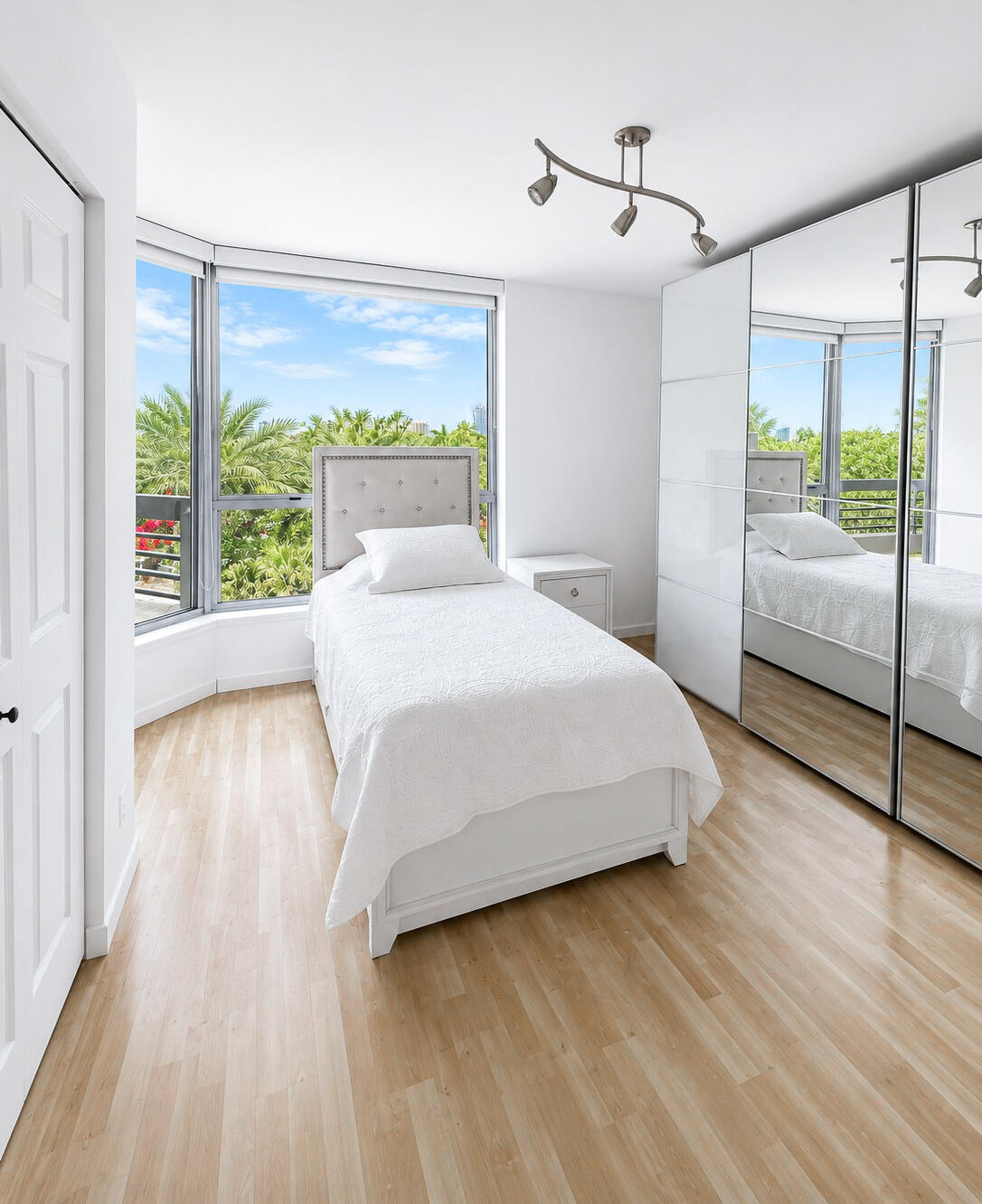 3600 MYSTIC POINTE #608, Aventura FL 33180