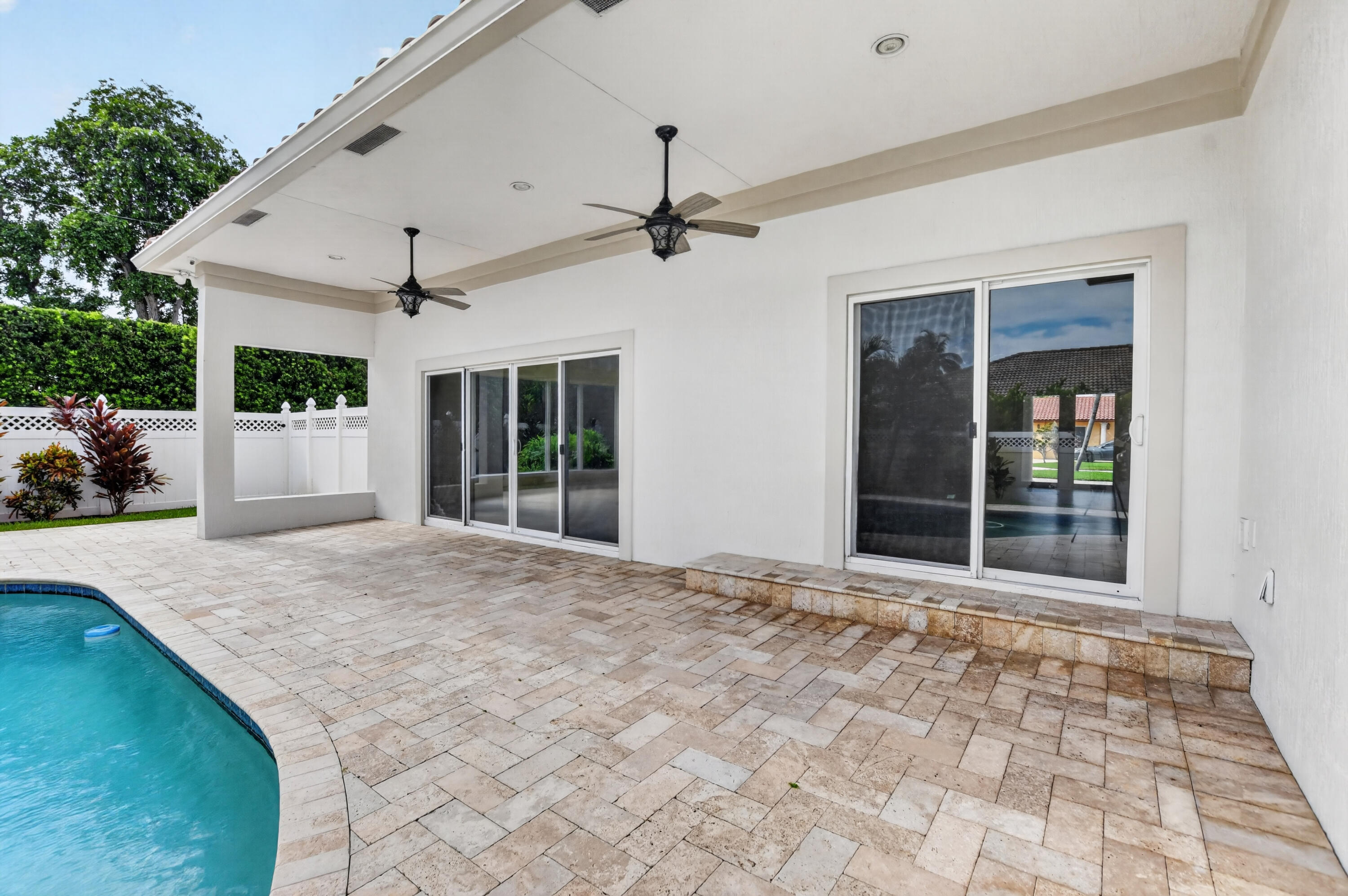 899 Granada, Boca Raton FL 33432