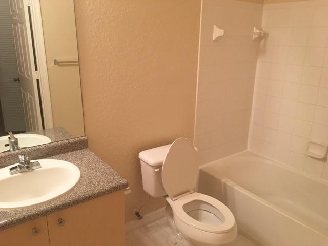 260 Crestwood #102, Royal Palm Beach FL 33411