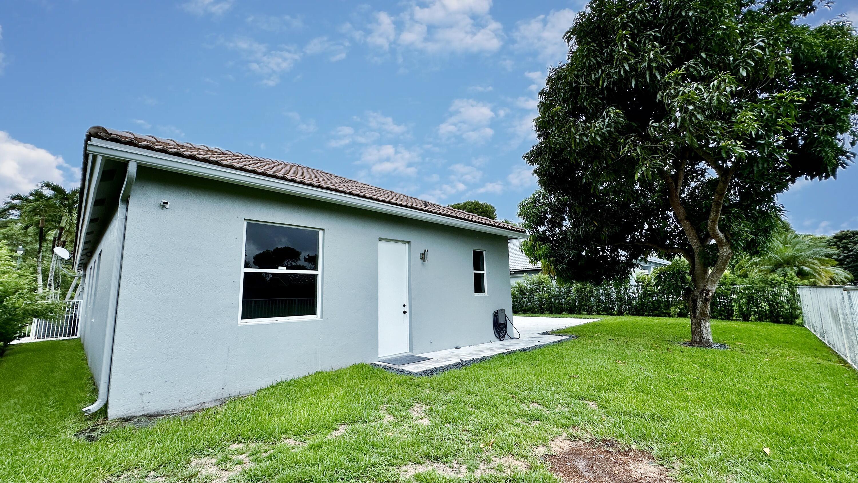 5181 NW 50TH, Coconut Creek FL 33073