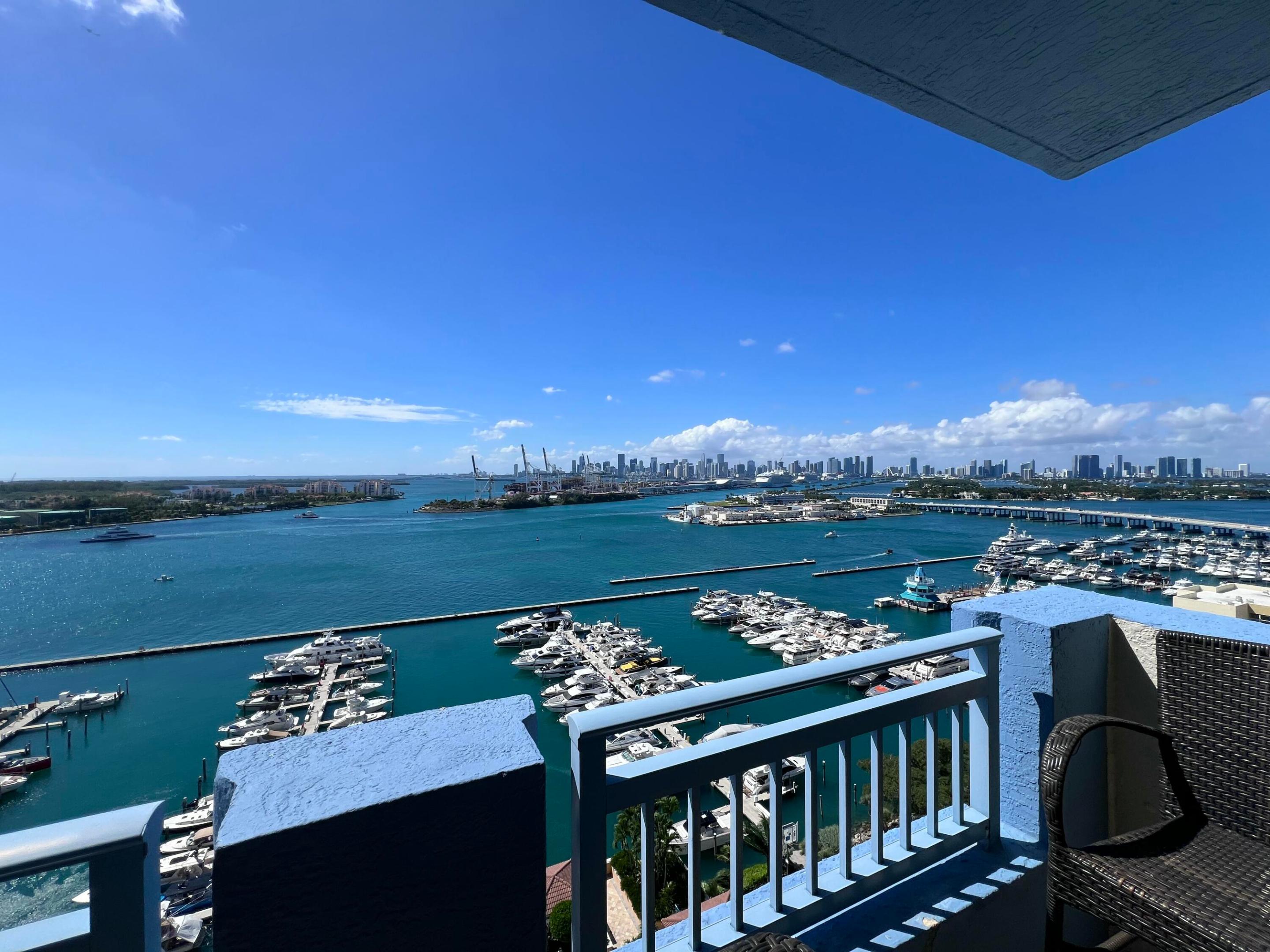 90 ALTON #2110, Miami Beach FL 33139