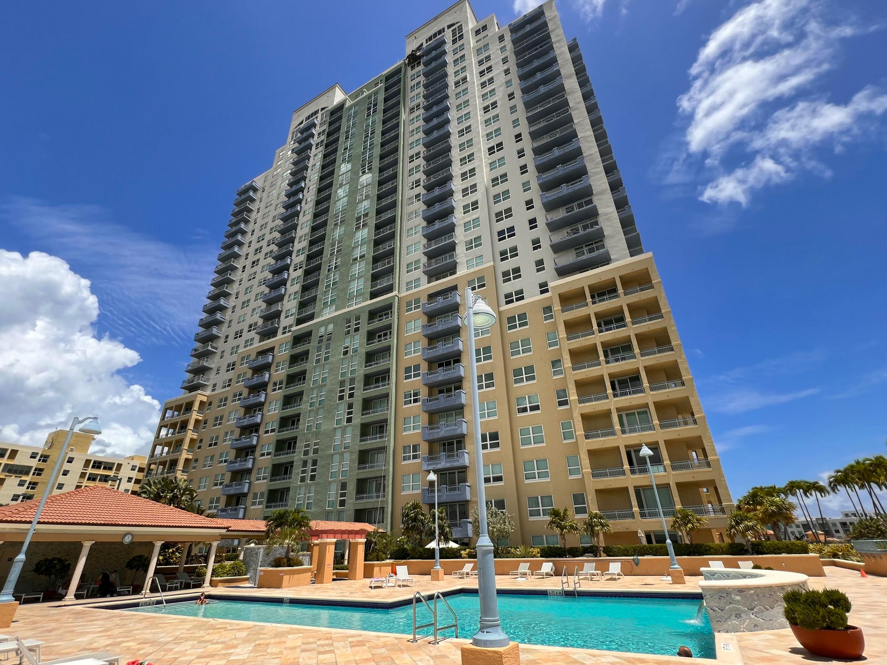 90 ALTON #2110, Miami Beach FL 33139