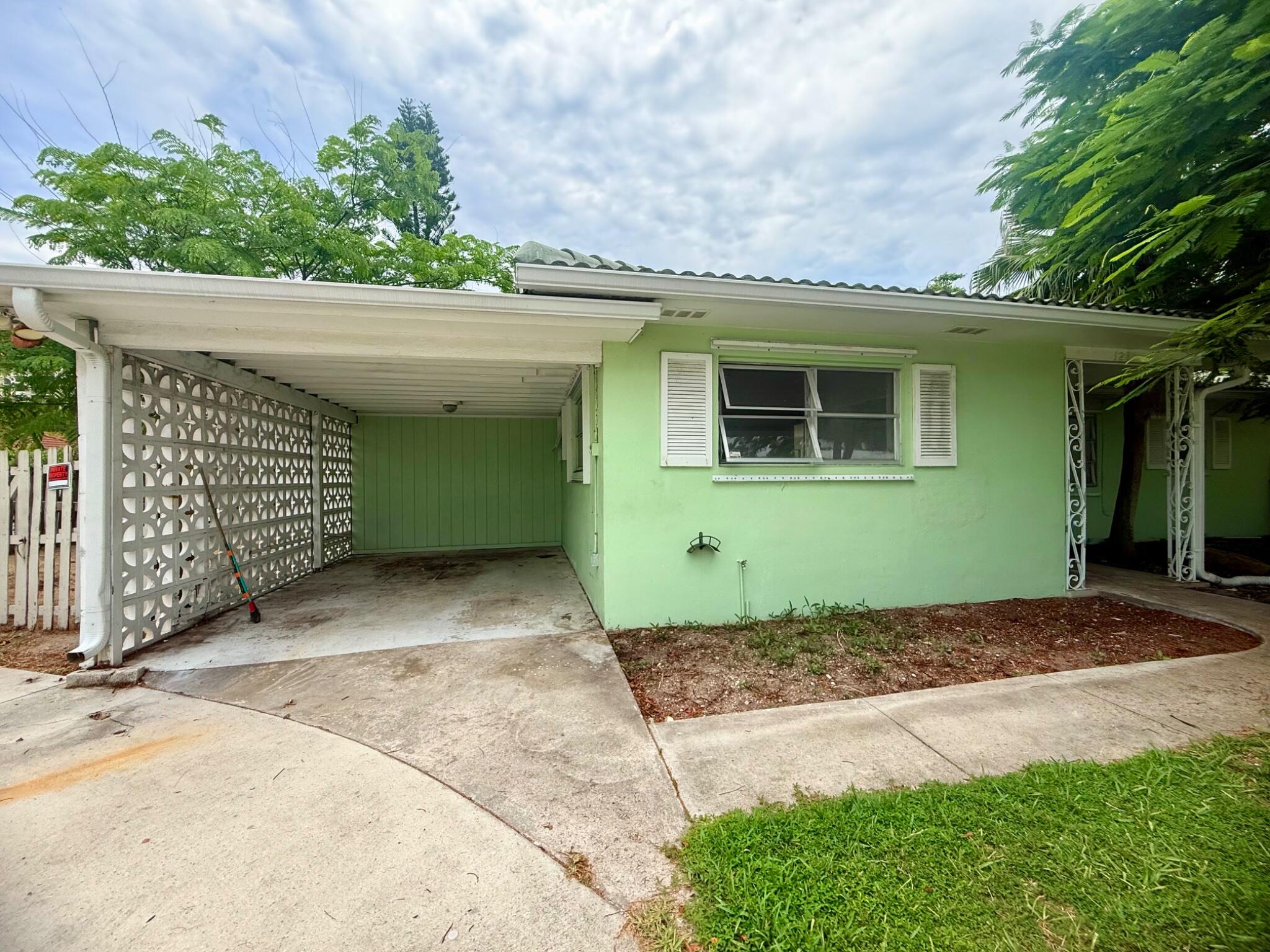 1281 MORSE, Singer Island FL 33404