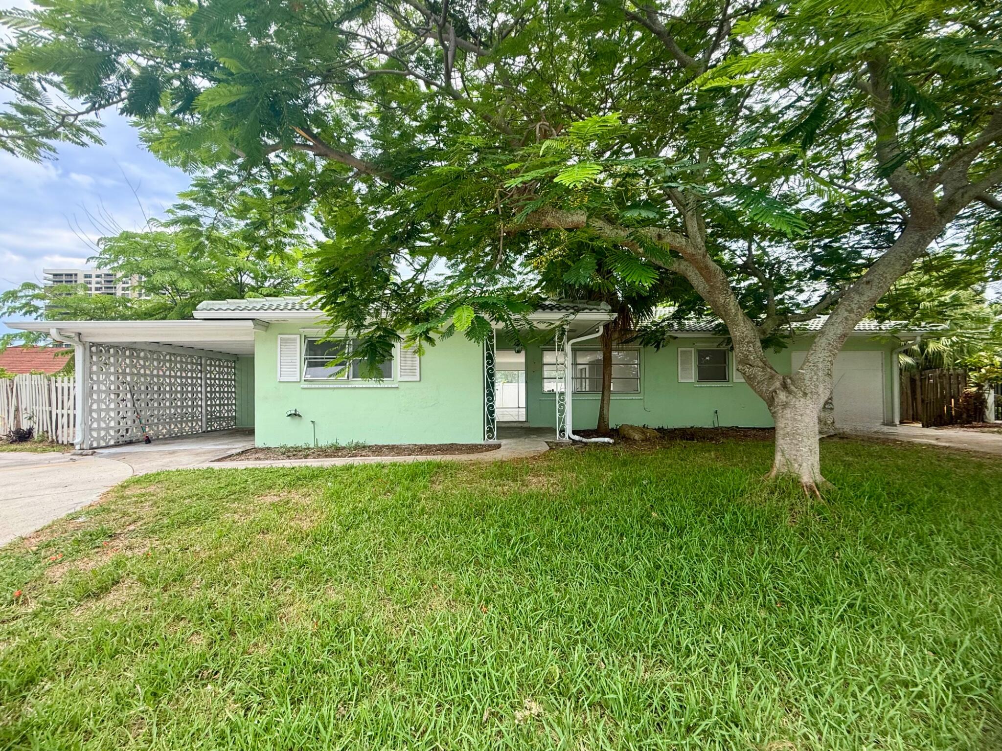 1281 MORSE, Singer Island FL 33404
