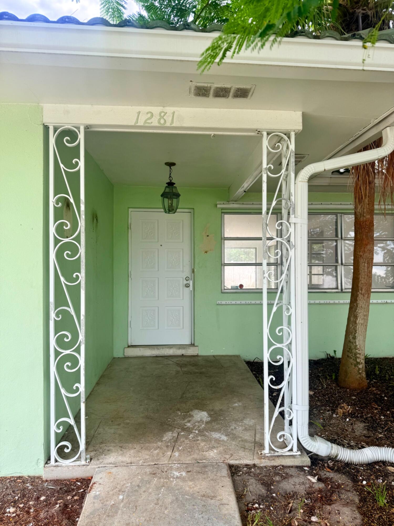 1281 MORSE, Singer Island FL 33404