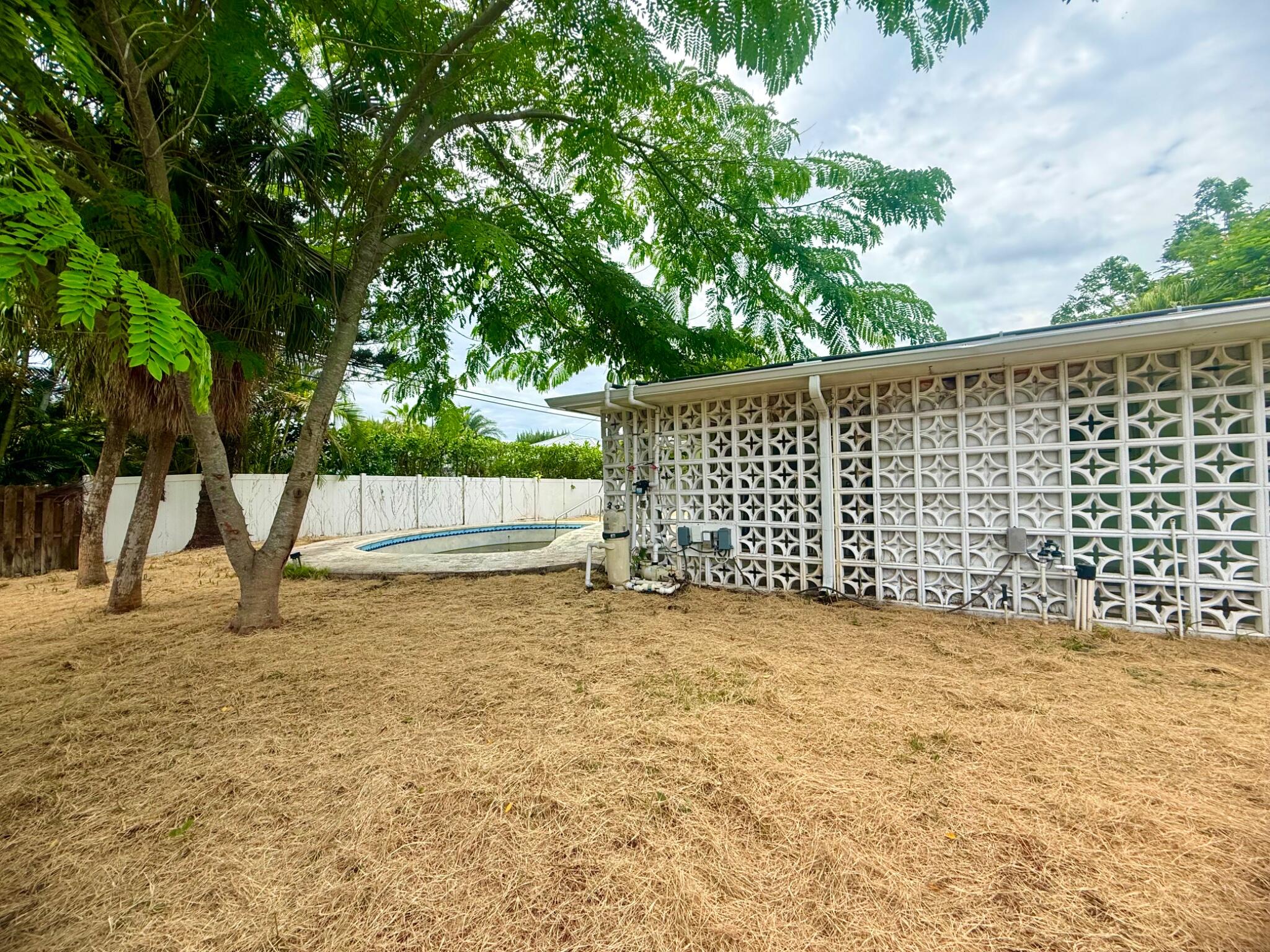 1281 MORSE, Singer Island FL 33404