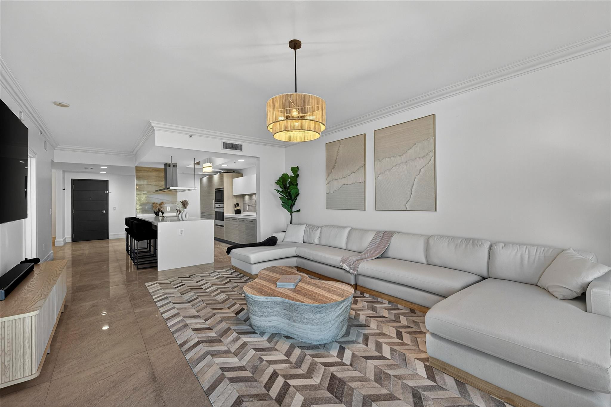 17301 Biscayne #506, North Miami Beach FL 33160