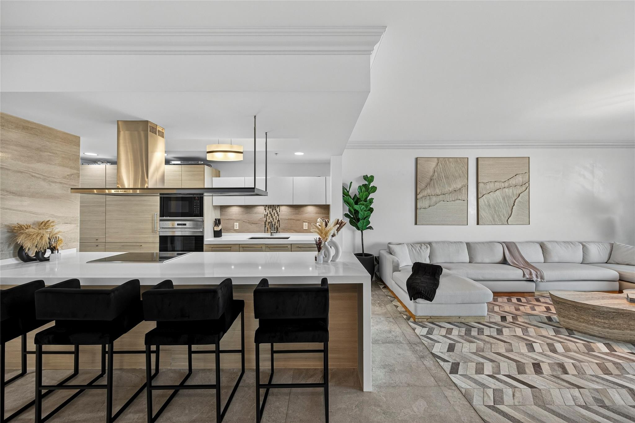 17301 Biscayne #506, North Miami Beach FL 33160