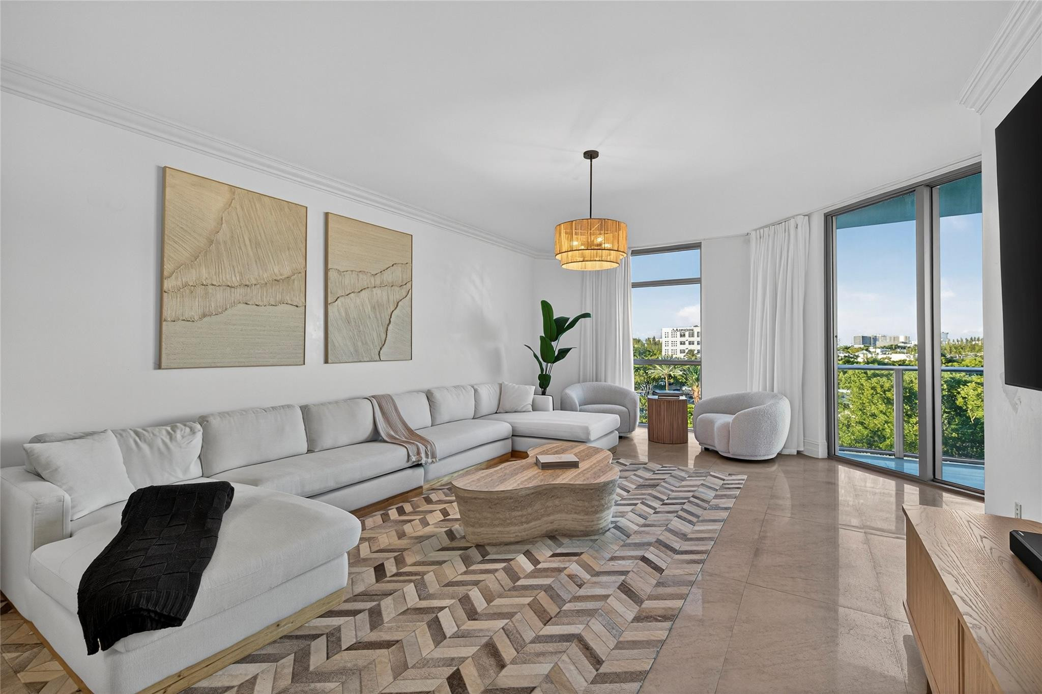 17301 Biscayne #506, North Miami Beach FL 33160