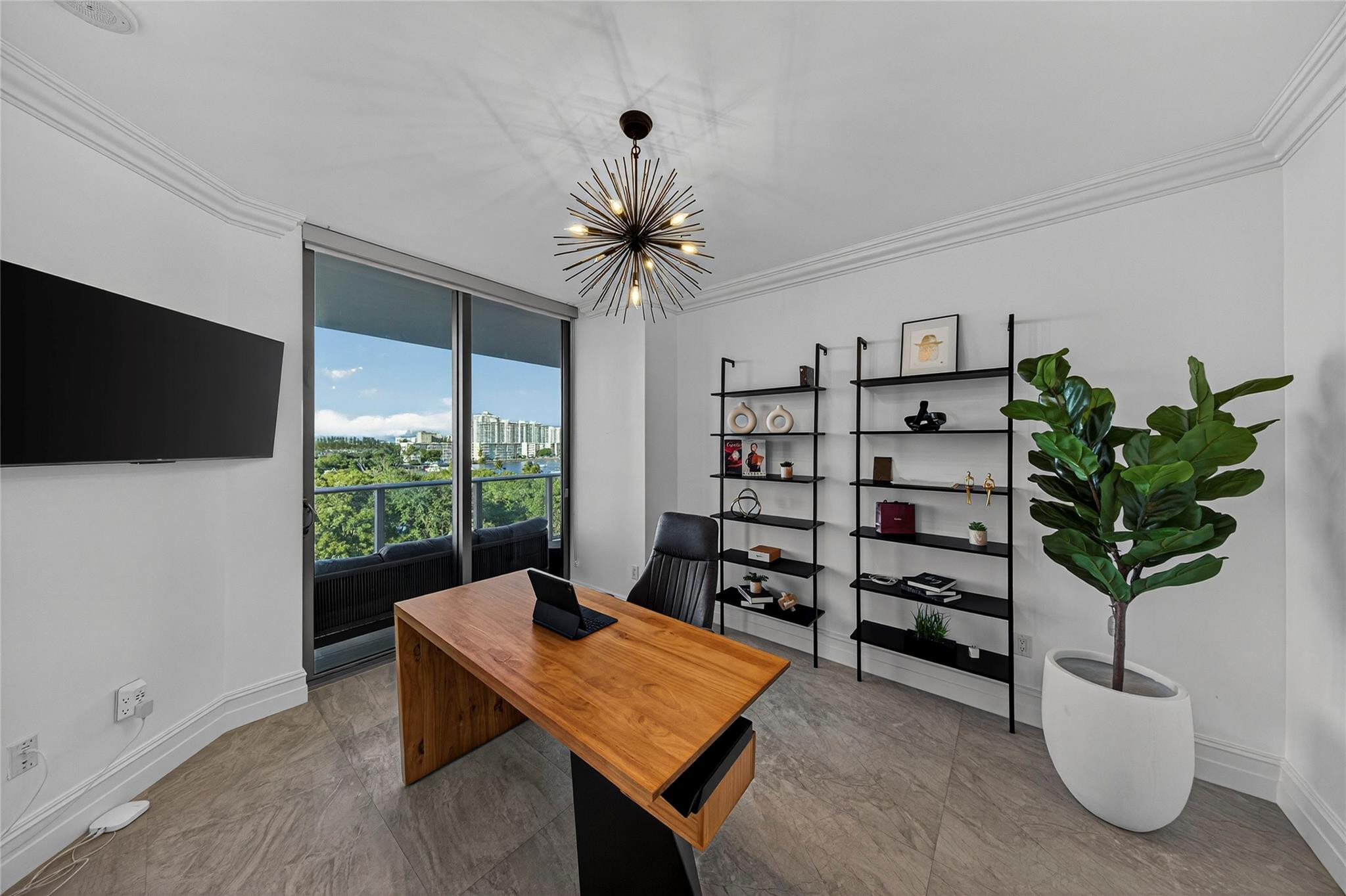 17301 Biscayne #506, North Miami Beach FL 33160
