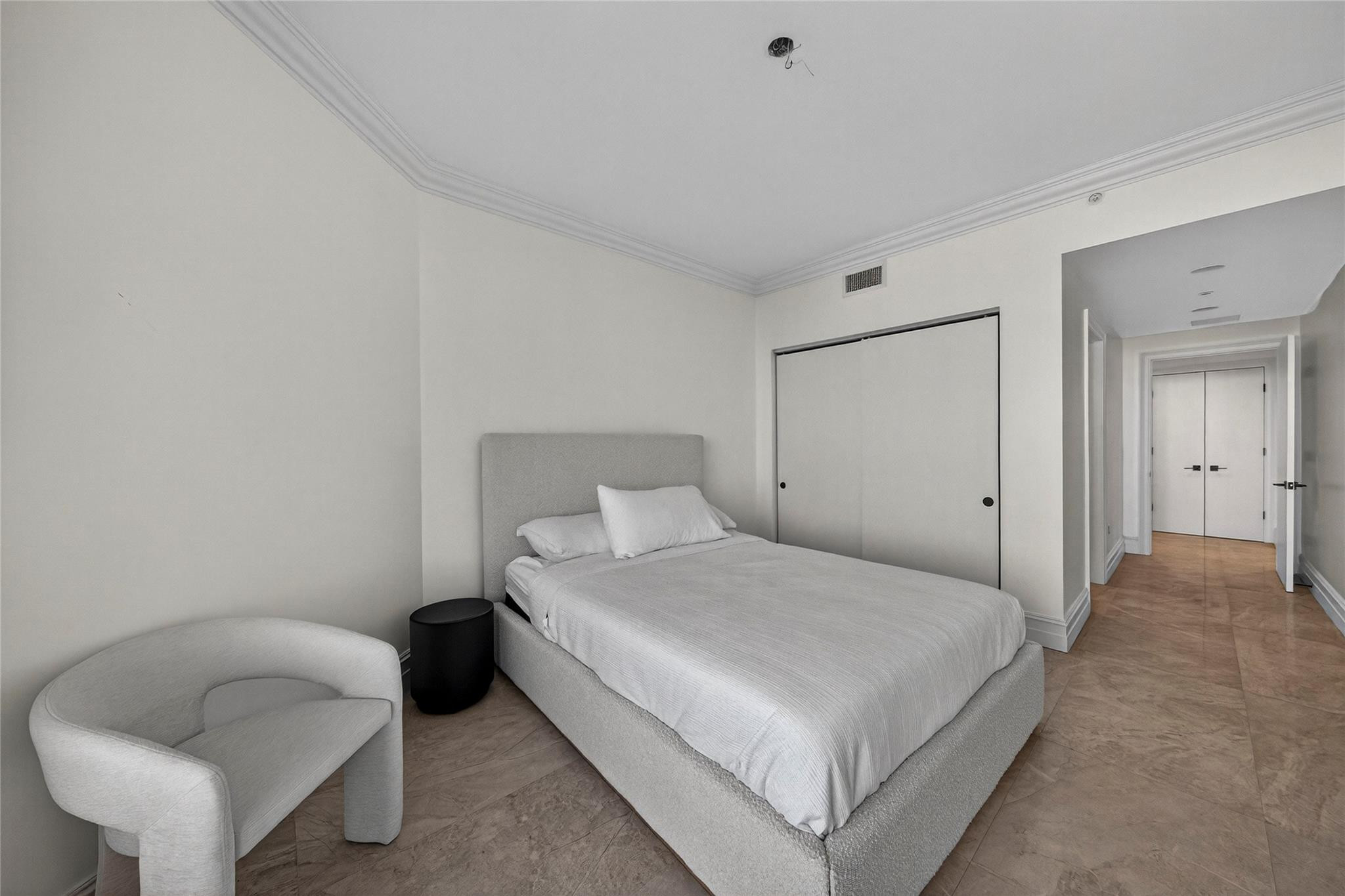 17301 Biscayne #506, North Miami Beach FL 33160