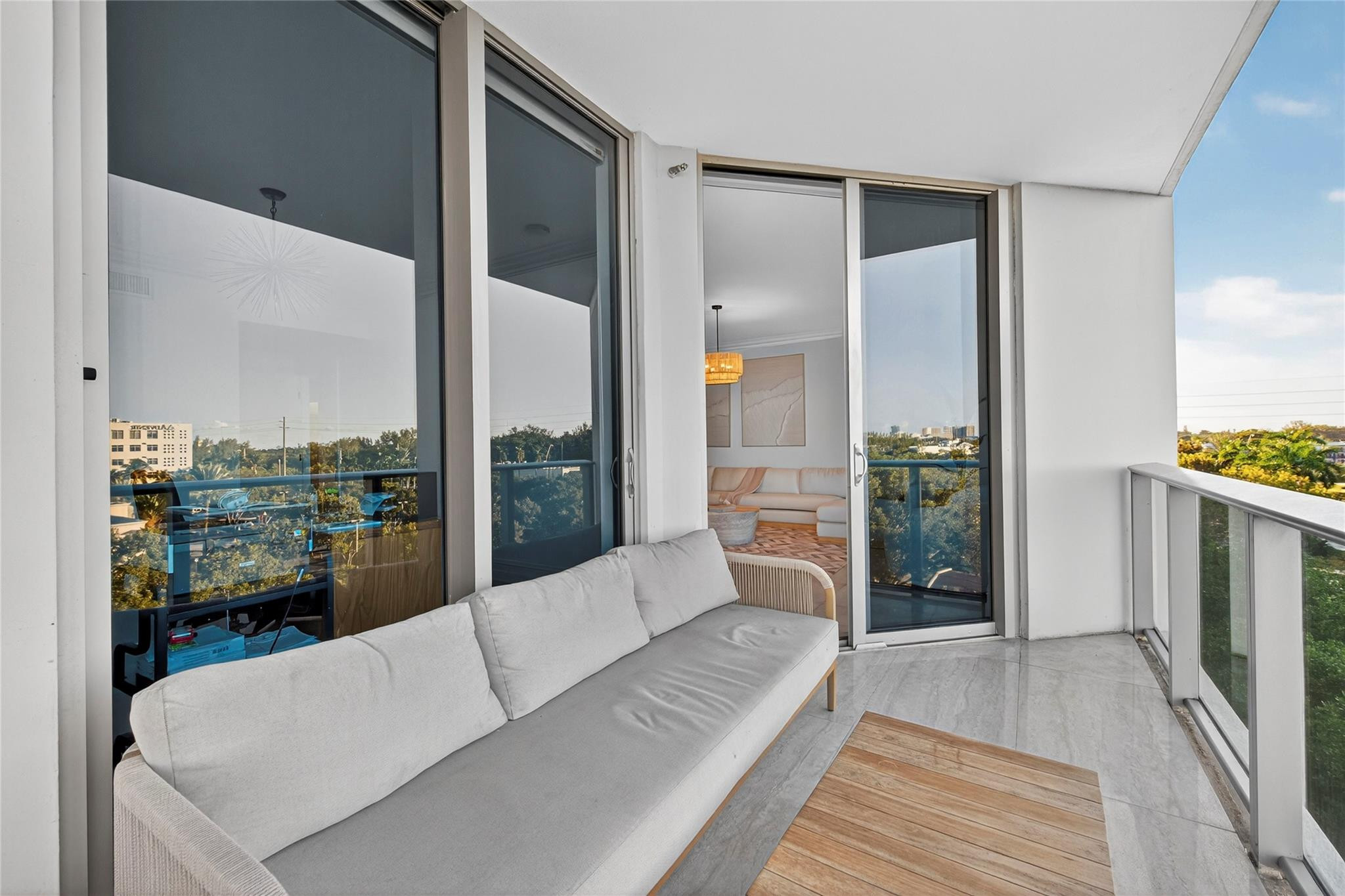 17301 Biscayne #506, North Miami Beach FL 33160