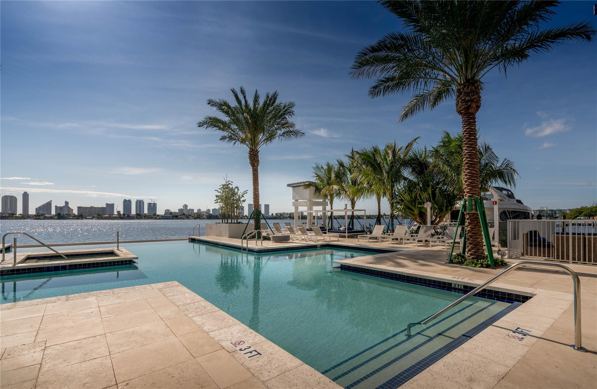 17301 Biscayne #506, North Miami Beach FL 33160