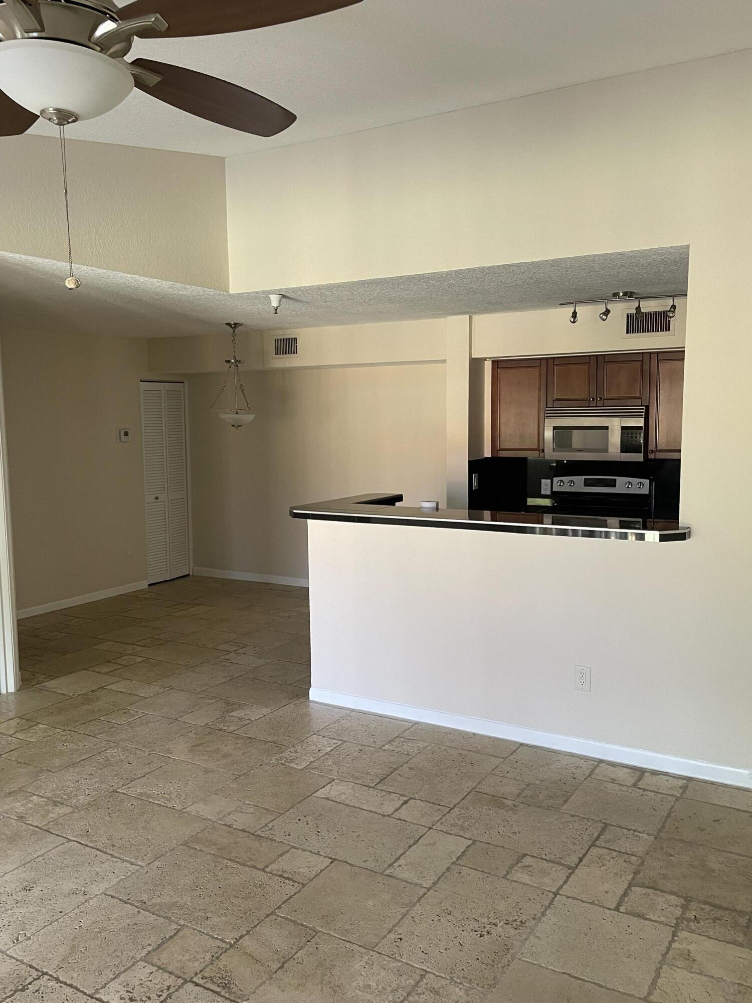 160 YACHT CLUB #211, Hypoluxo FL 33462