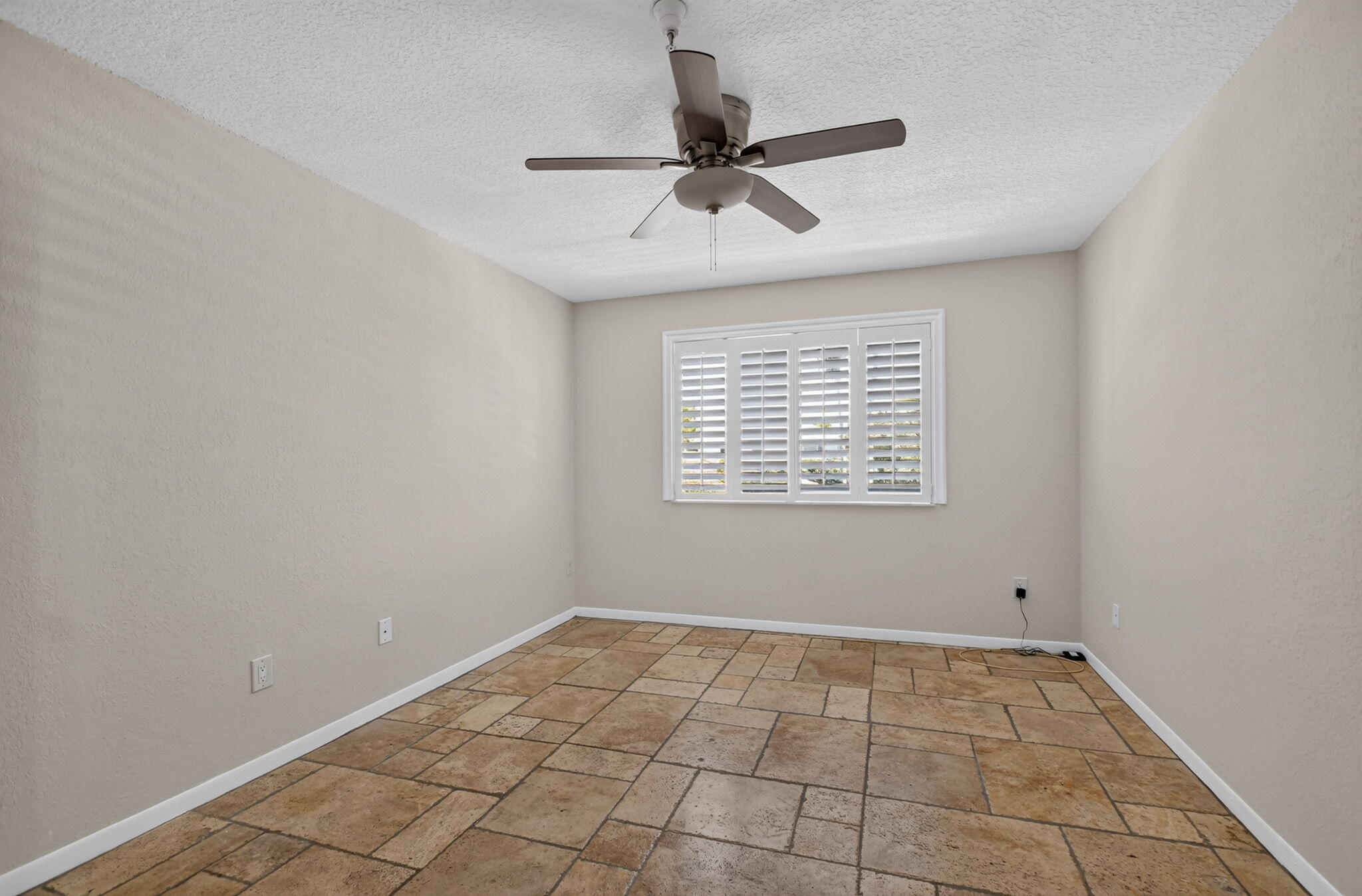 160 YACHT CLUB #211, Hypoluxo FL 33462