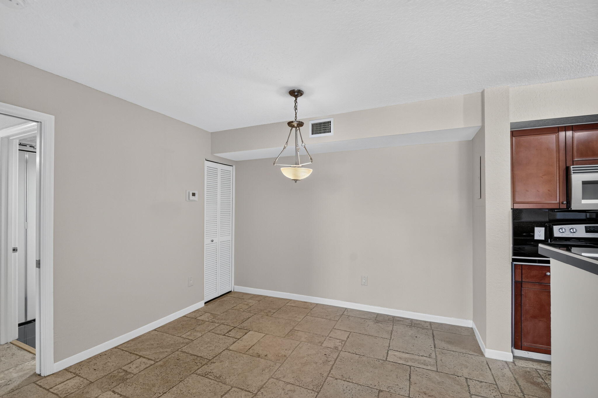 160 YACHT CLUB #211, Hypoluxo FL 33462