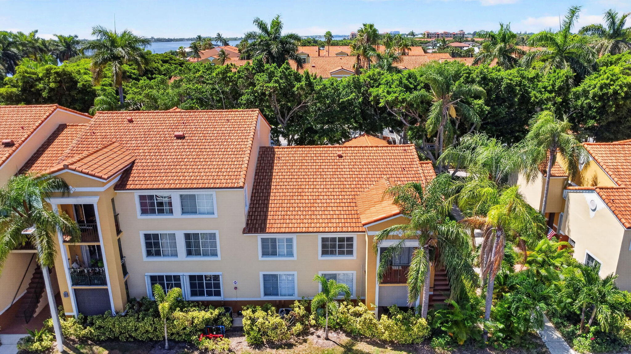 160 YACHT CLUB #211, Hypoluxo FL 33462