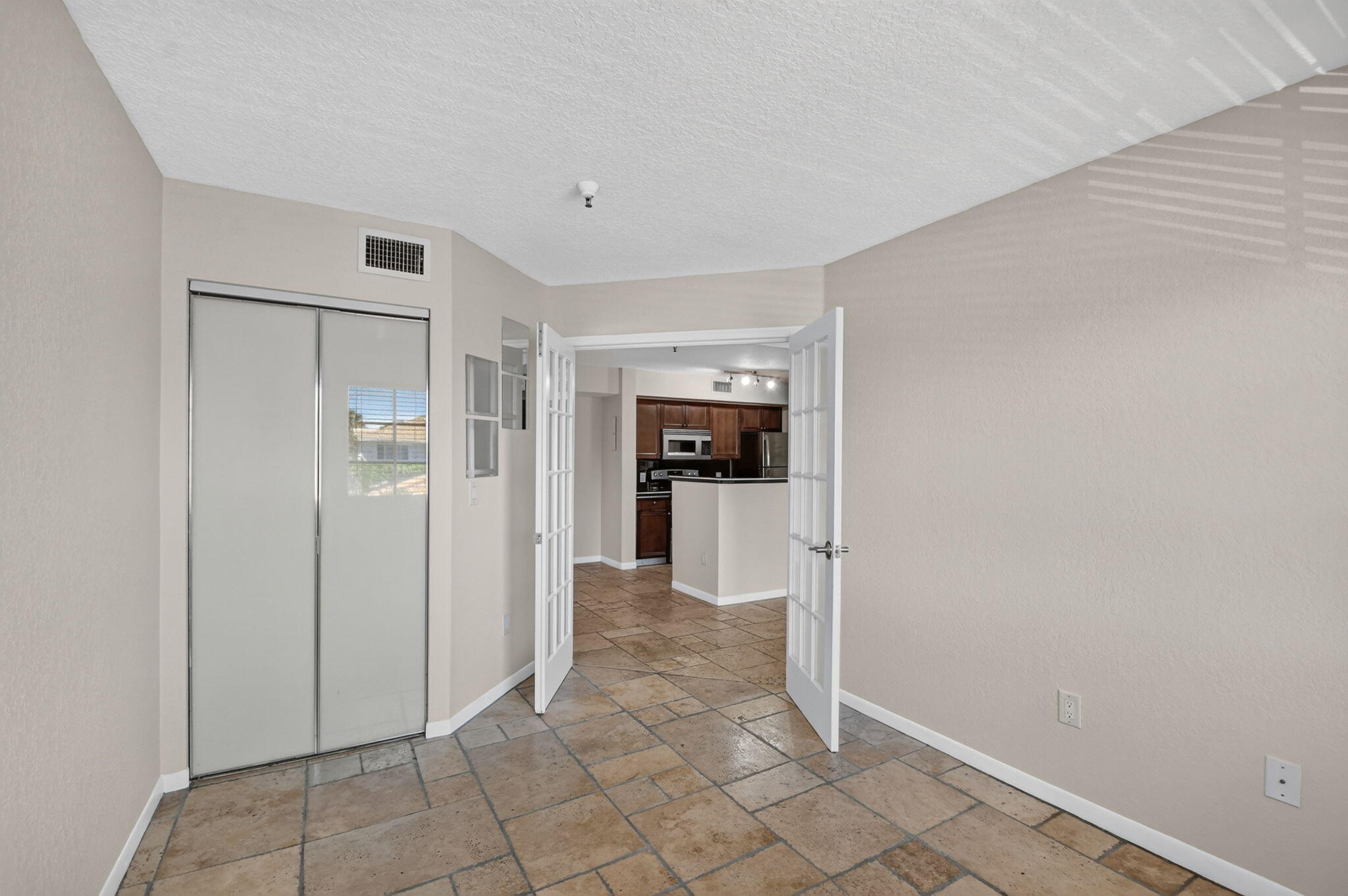 160 YACHT CLUB #211, Hypoluxo FL 33462