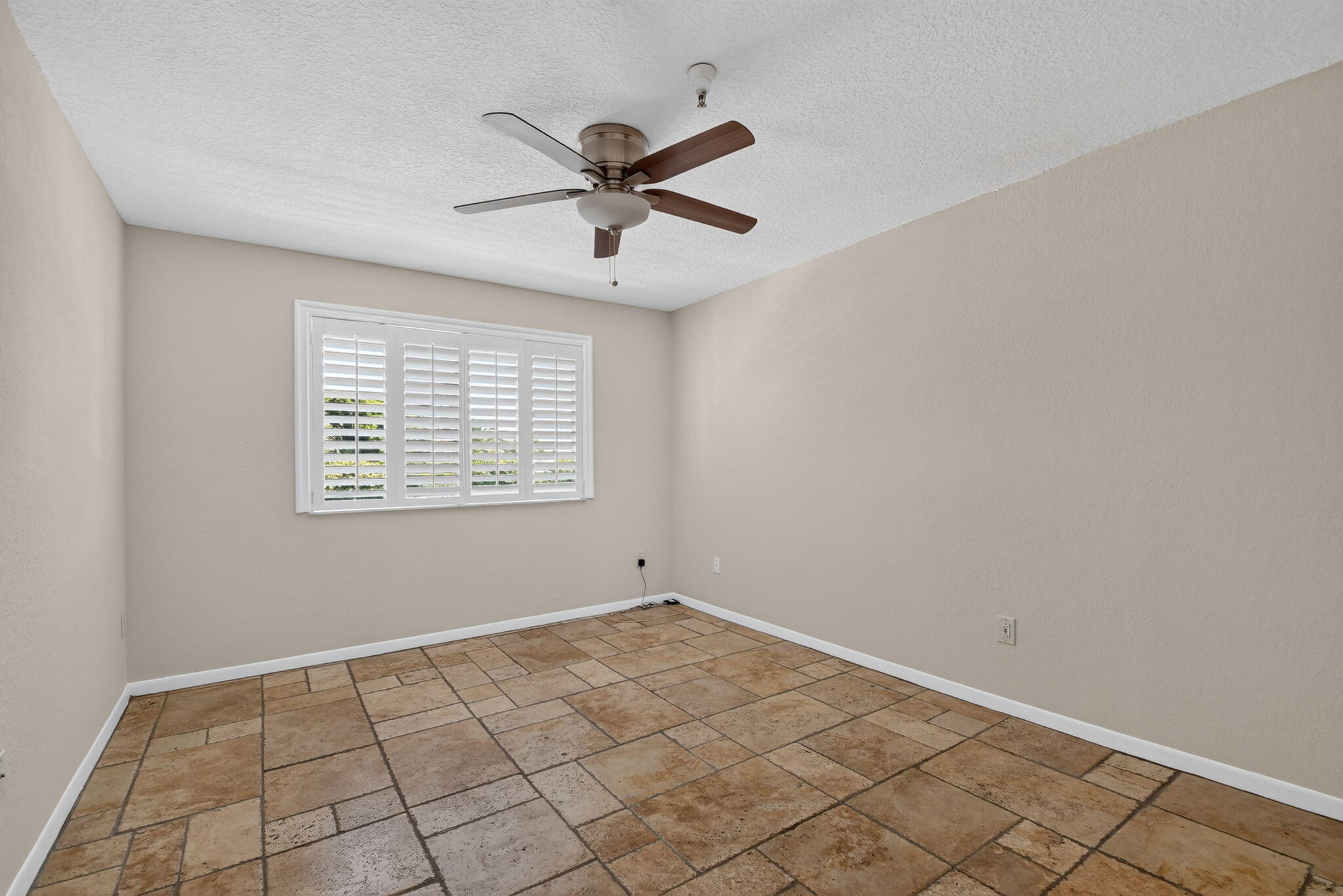 160 YACHT CLUB #211, Hypoluxo FL 33462
