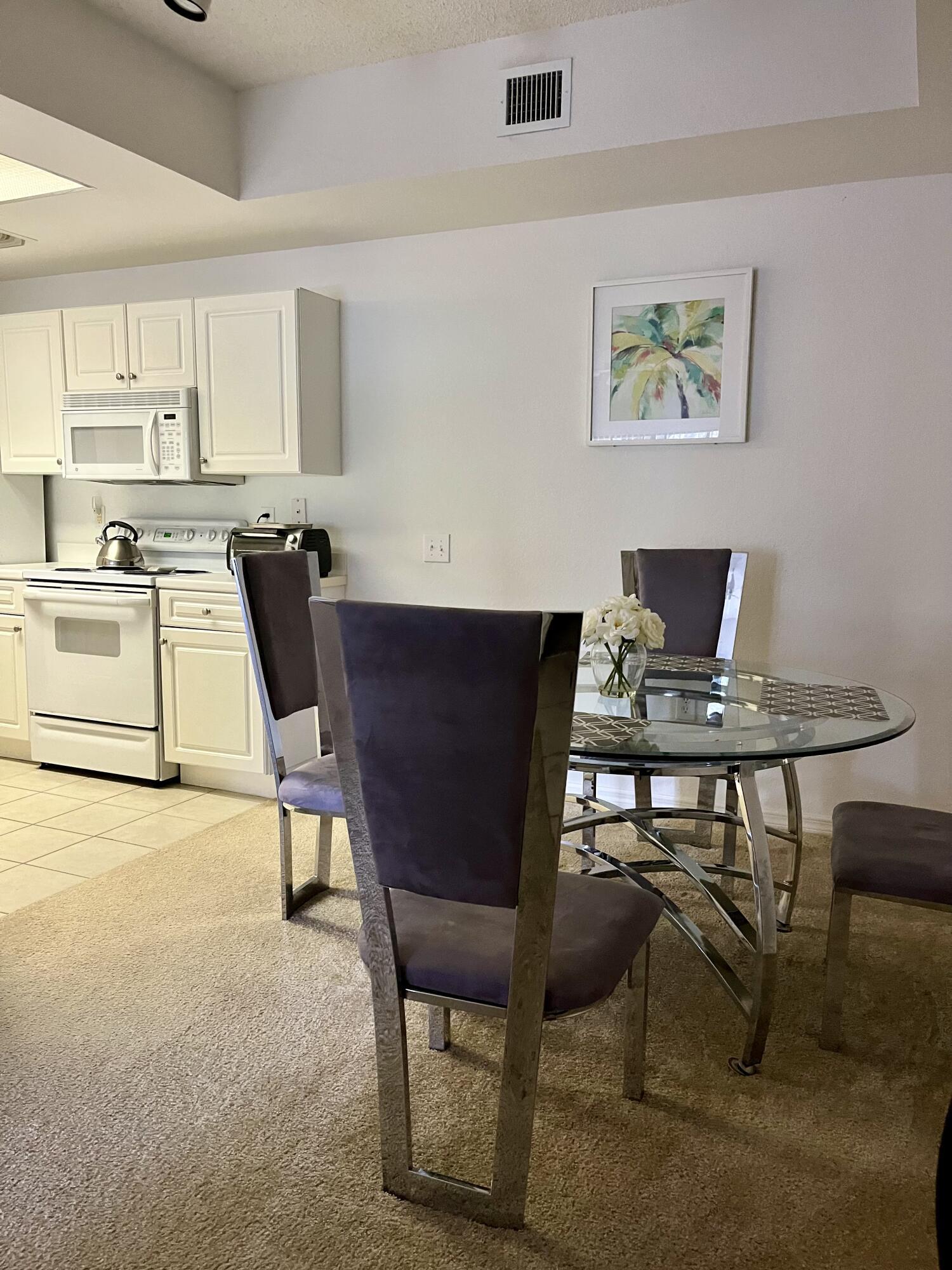 2806 VERONIA #113, Palm Beach Gardens FL 33410