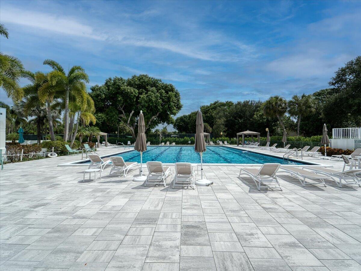 2908 Banyan Blvd, Boca Raton FL 33431