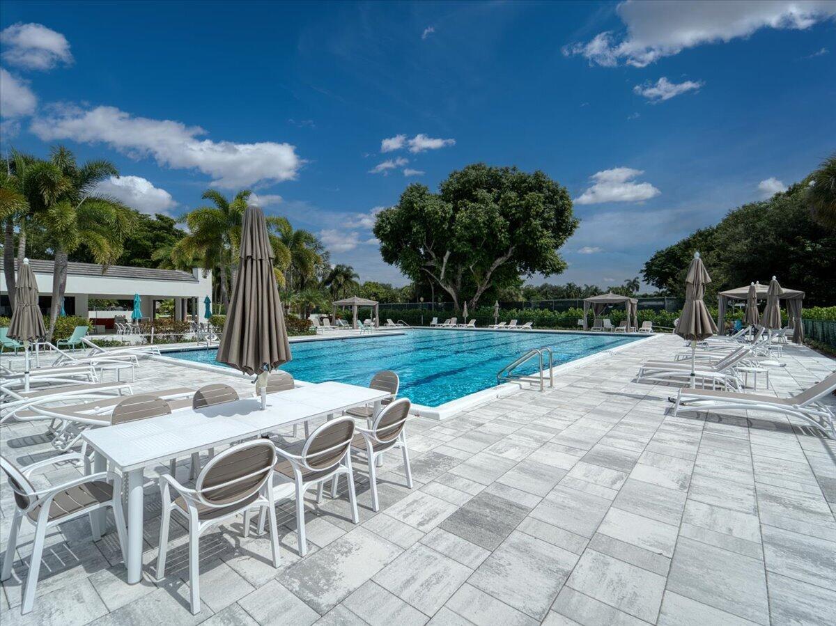 2908 Banyan Blvd, Boca Raton FL 33431