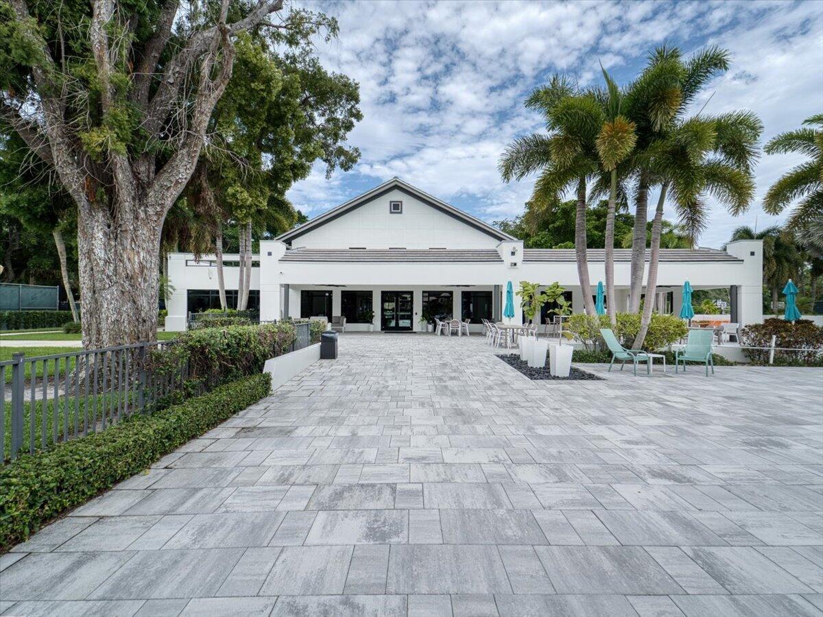 2908 Banyan Blvd, Boca Raton FL 33431