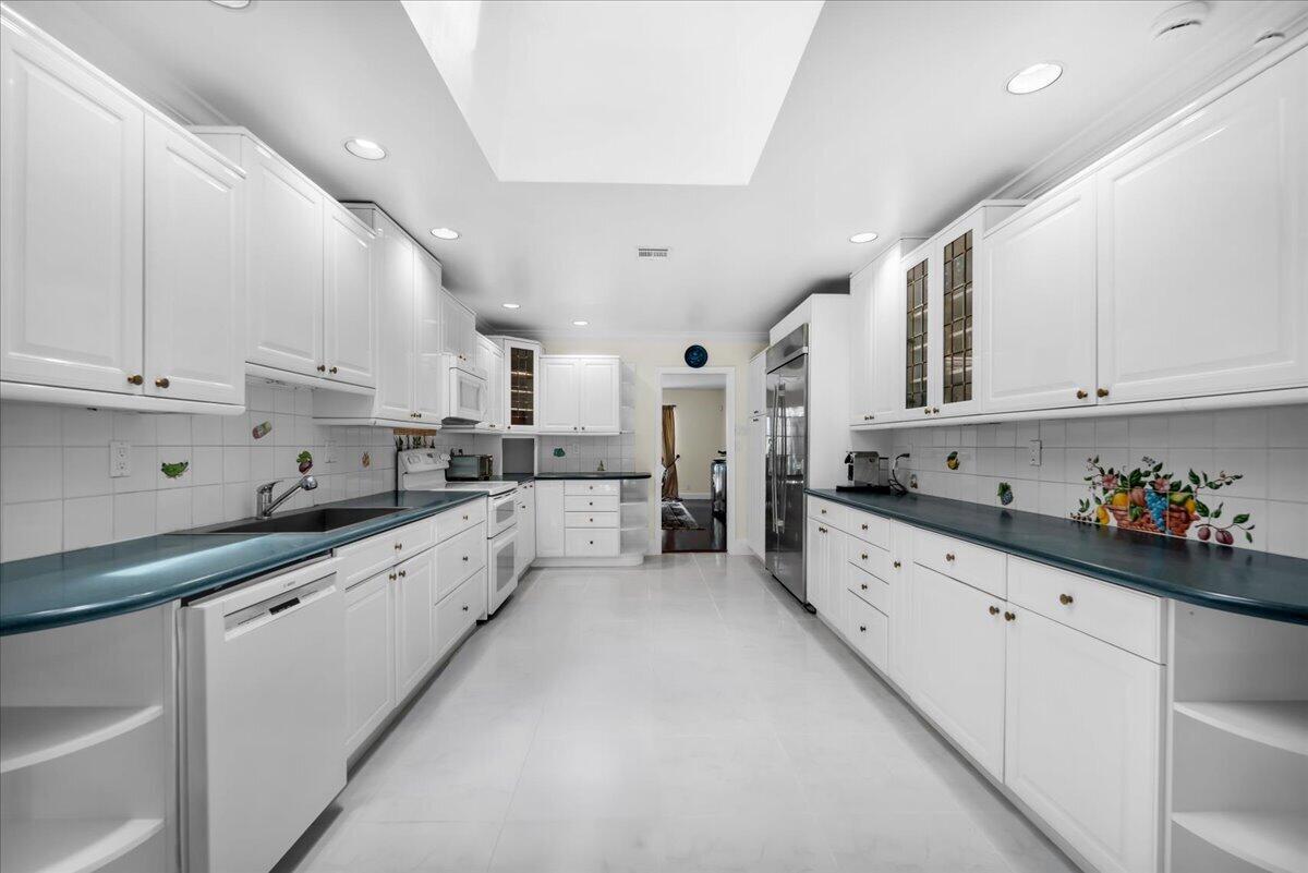 2908 Banyan Blvd, Boca Raton FL 33431