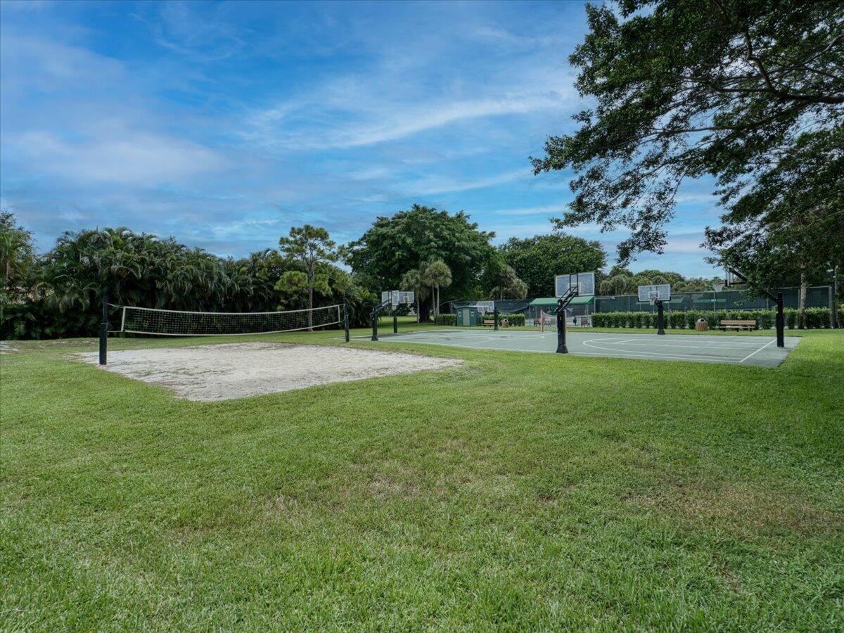 2908 Banyan Blvd, Boca Raton FL 33431