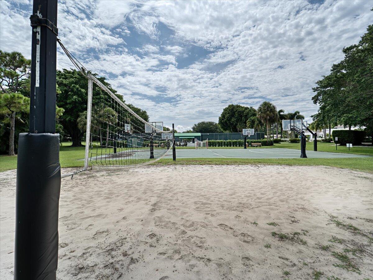 2908 Banyan Blvd, Boca Raton FL 33431