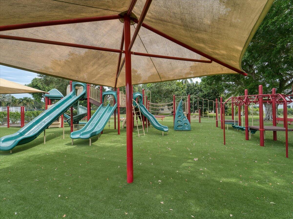 2908 Banyan Blvd, Boca Raton FL 33431