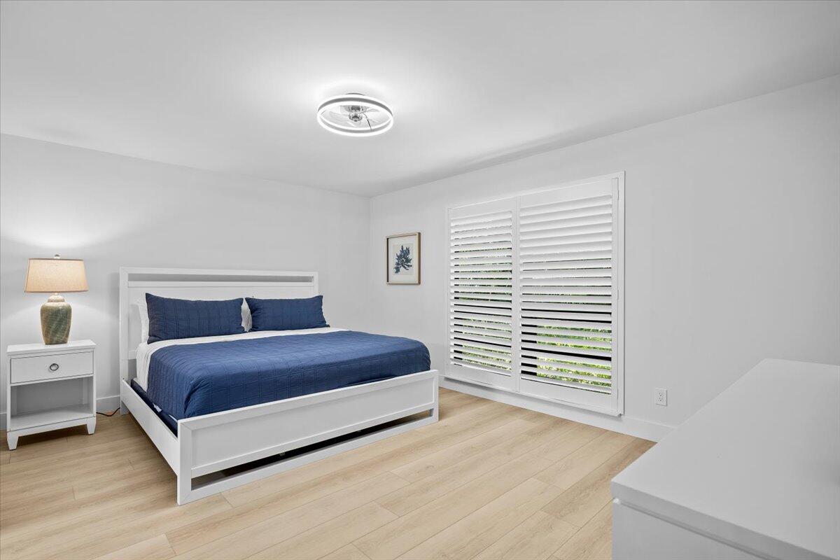 221 Brackenwood, Palm Beach Gardens FL 33418