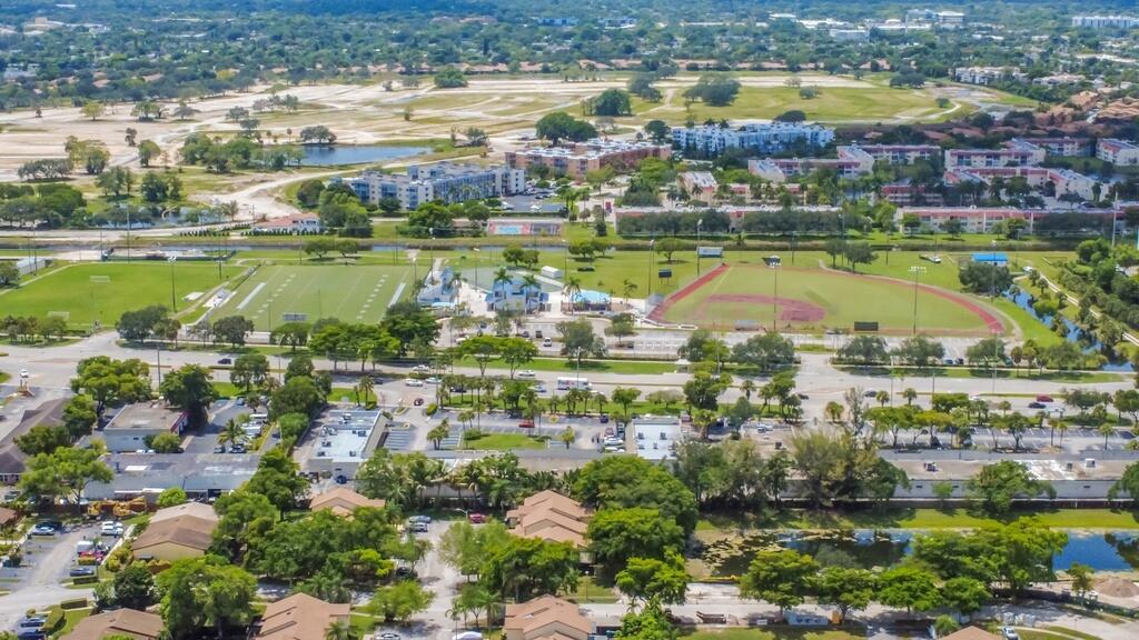 7461 NW 35th, Lauderhill FL 33319