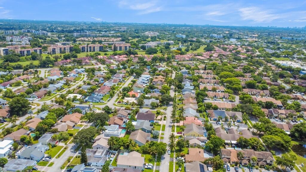 7461 NW 35th, Lauderhill FL 33319