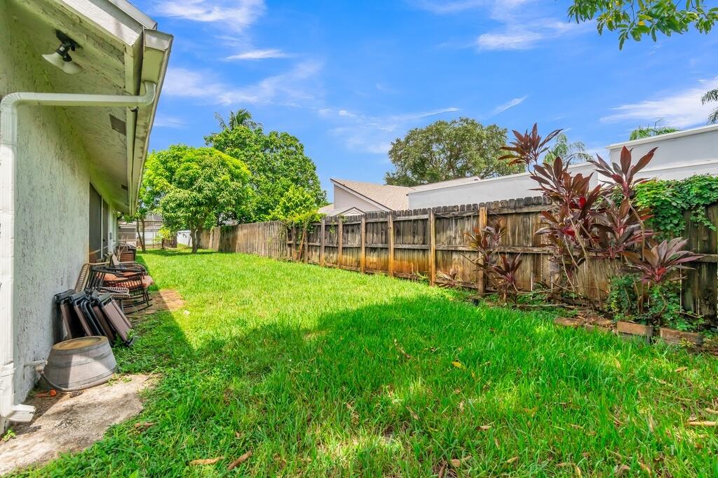 7461 NW 35th, Lauderhill FL 33319